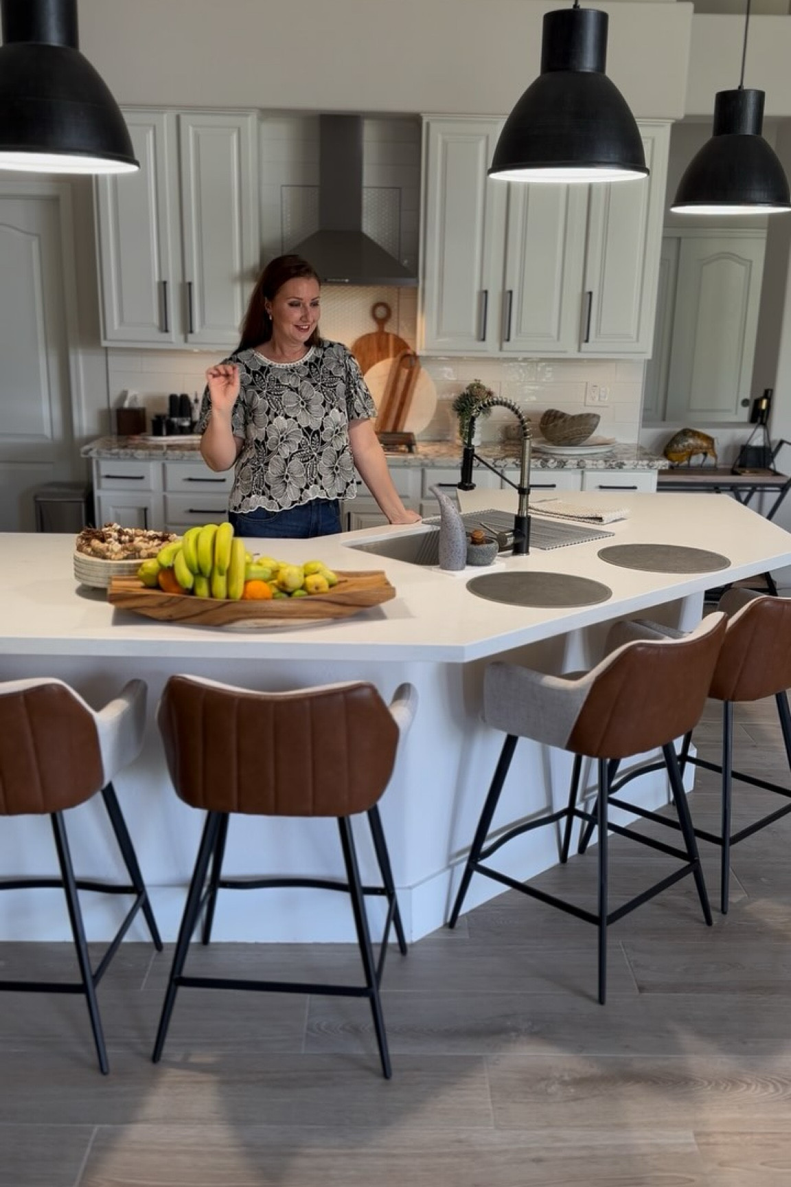 …1-2-3..ready:) #kitchenstyling #kitchendesign #kitcheninspiration #aziquestyle #aziquehomes #walmartpartner #walmart #ltkhome #ltkcreatorday #ltkawards #ltkcitytour #ltk #ltkstyle

#LTKVideo #LTKHome #LTKGiftGuide