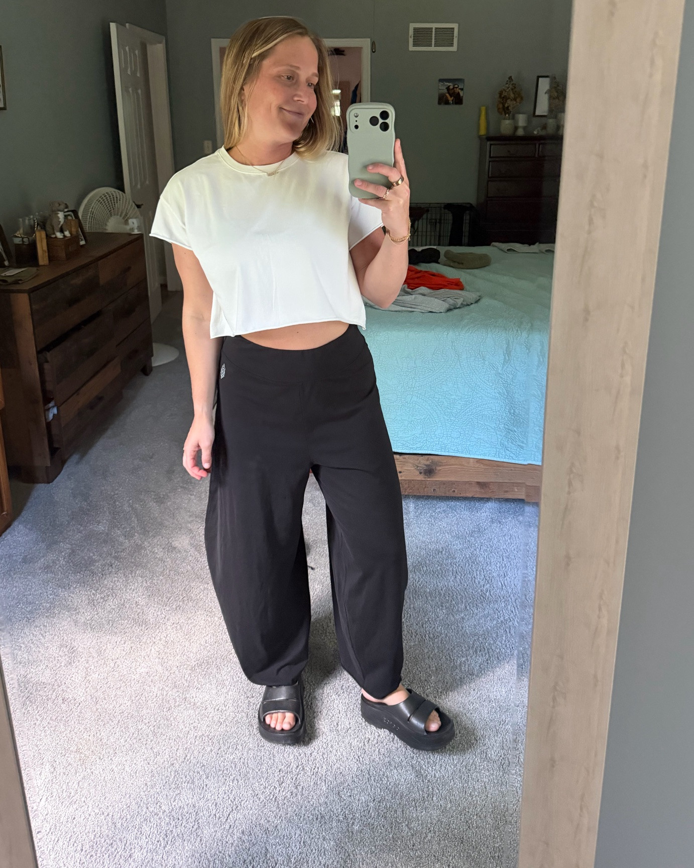 Staples to own this season and they are sooooo comfortable + cute

#LTKfitnessgoals #LTKActive #LTKSeasonal