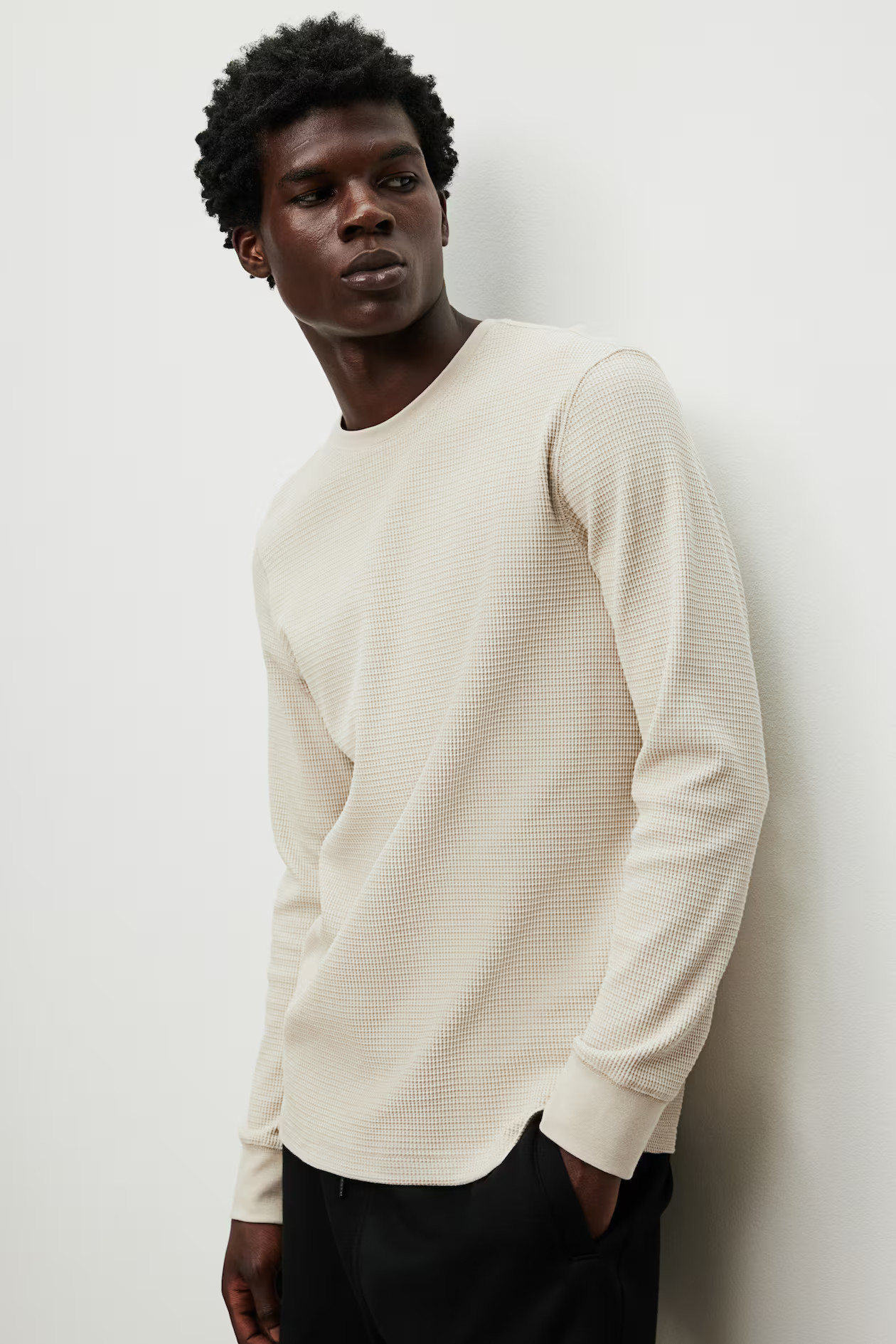 Slim Fit Waffled Jersey Shirt - Round Neck - Long sleeve - Light beige - Men | H&M US | H&M (US + CA)