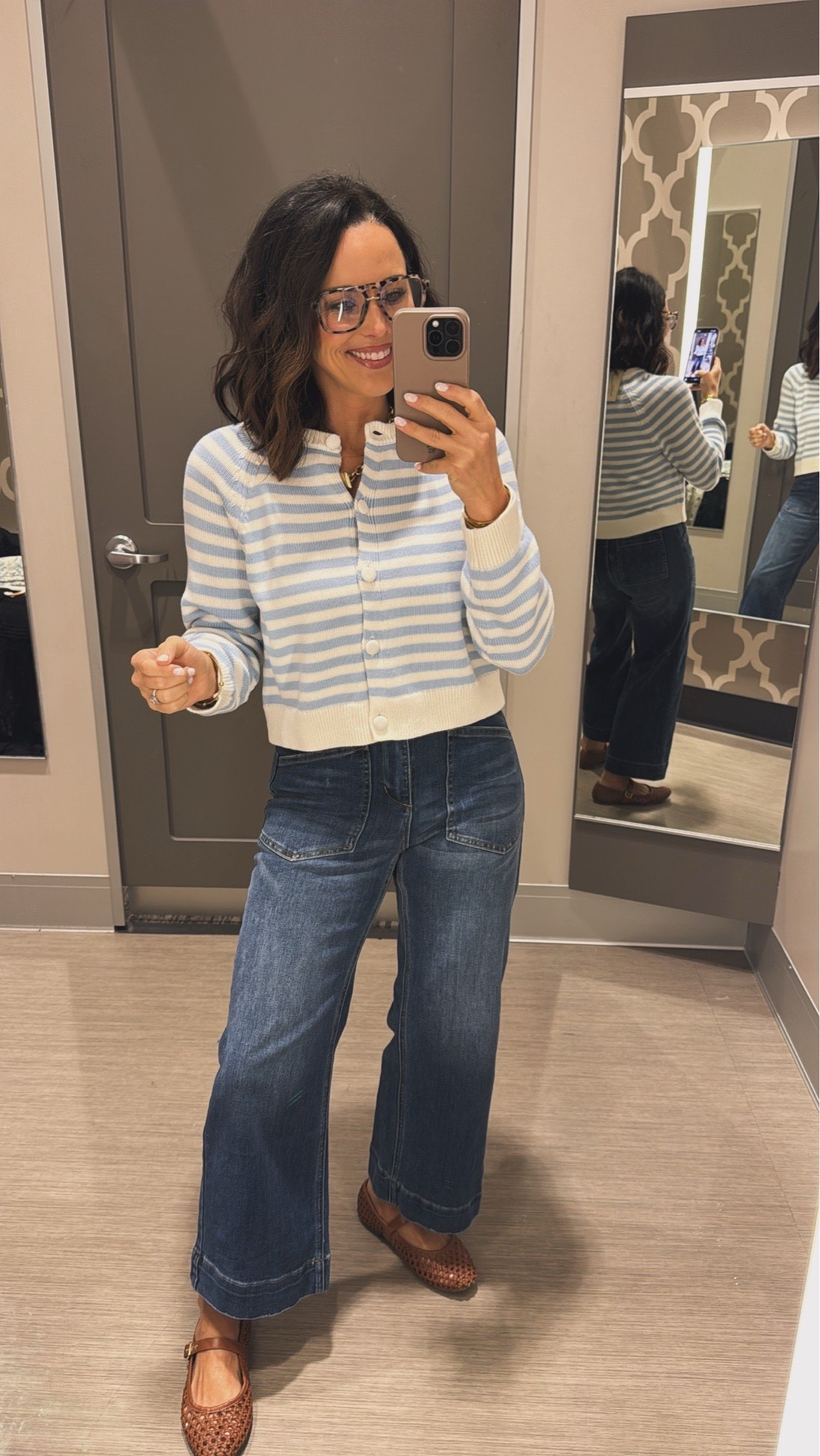 From work to dinner I'm loving this cardigan.So affordable and chic. Check out @target. I'm obsessed with this outfit. 

Mom outfit of the day work wear mom approved target finds chic wear women's fashion mom life casual elevated style date night teacher inspiration VintagePickin 


#LTKdayinmylife #LTKWorkwear #LTKootd