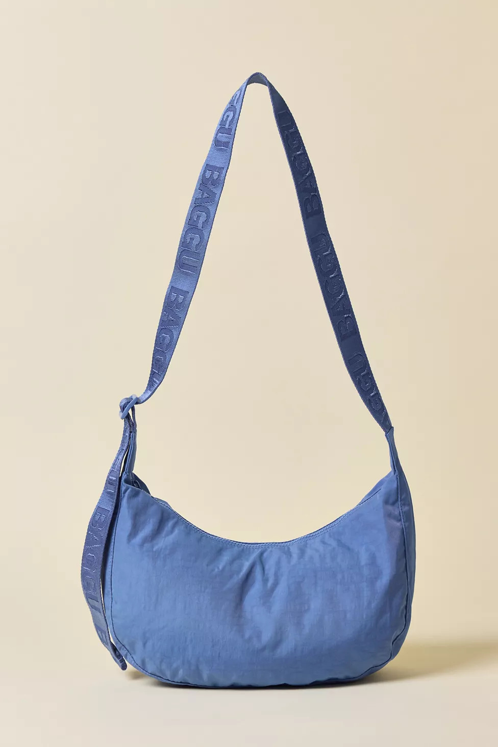 BAGGU Medium Nylon Crescent Bag | Urban Outfitters (US and RoW)