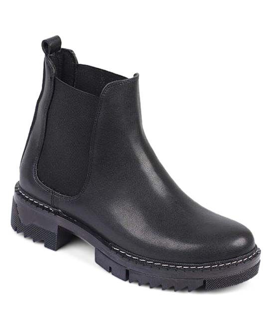 CapOne Outfitters Women's Casual boots BLACK - Black Contrast Chelsea Boot - Women | Zulily