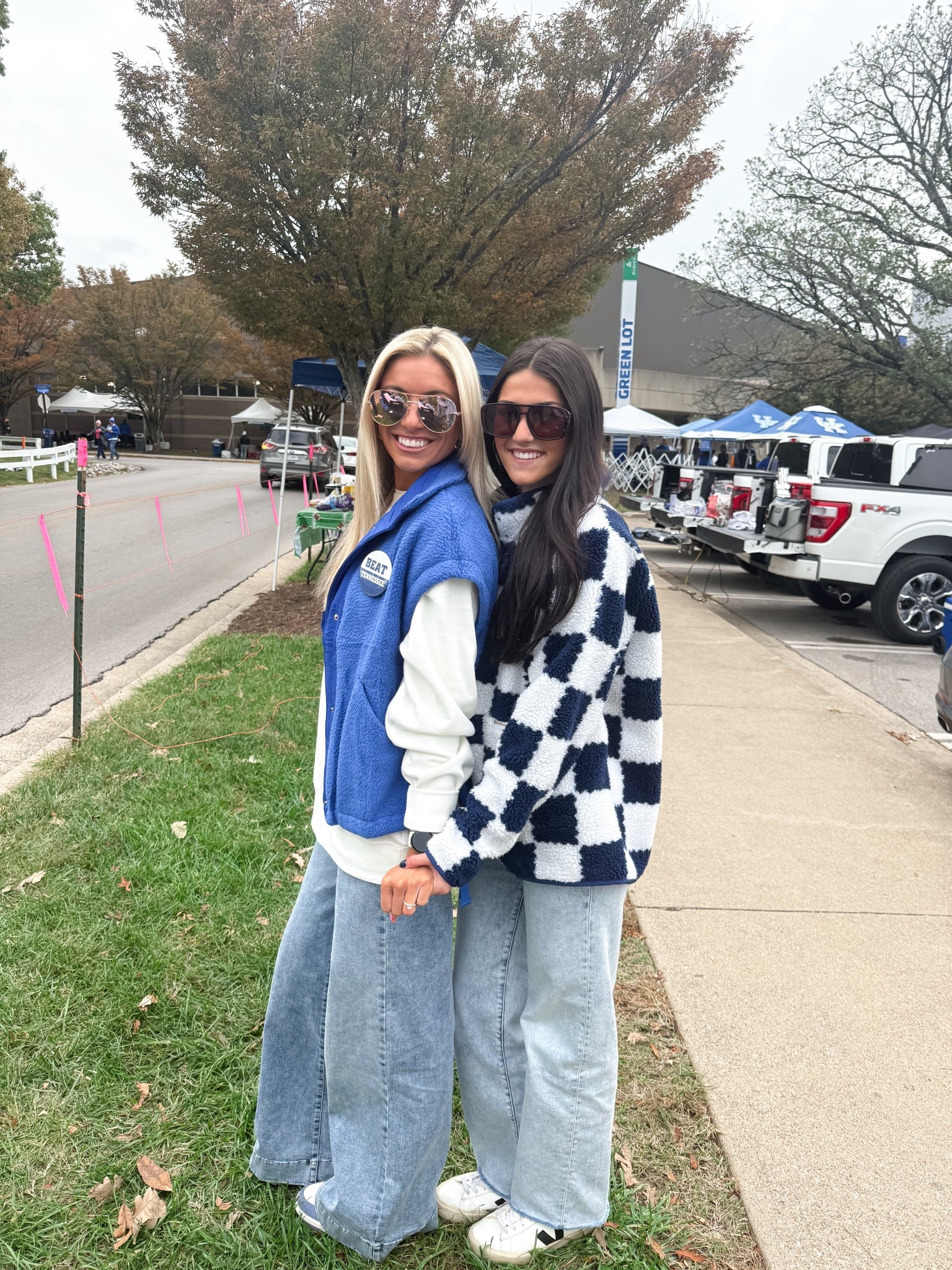 Game day fit!!💙

#LTKSeasonal #LTKStyleTip #LTKFindsUnder50