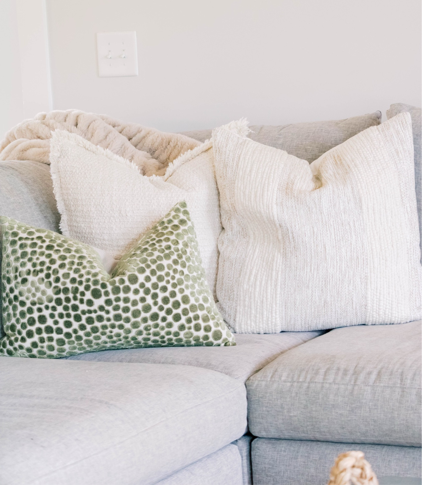 Couch pillows 



#LTKFindsUnder50 #LTKFindsUnder100 #LTKHome