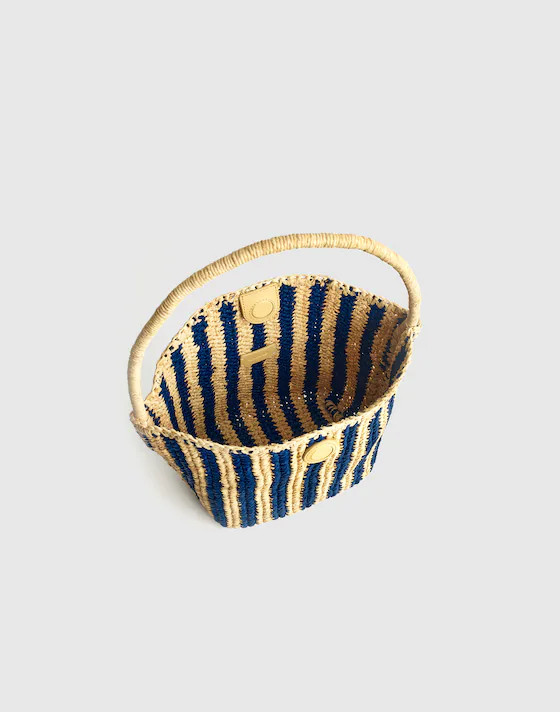 The Signature Woven Shoulder Bag in Raffia | Madewell