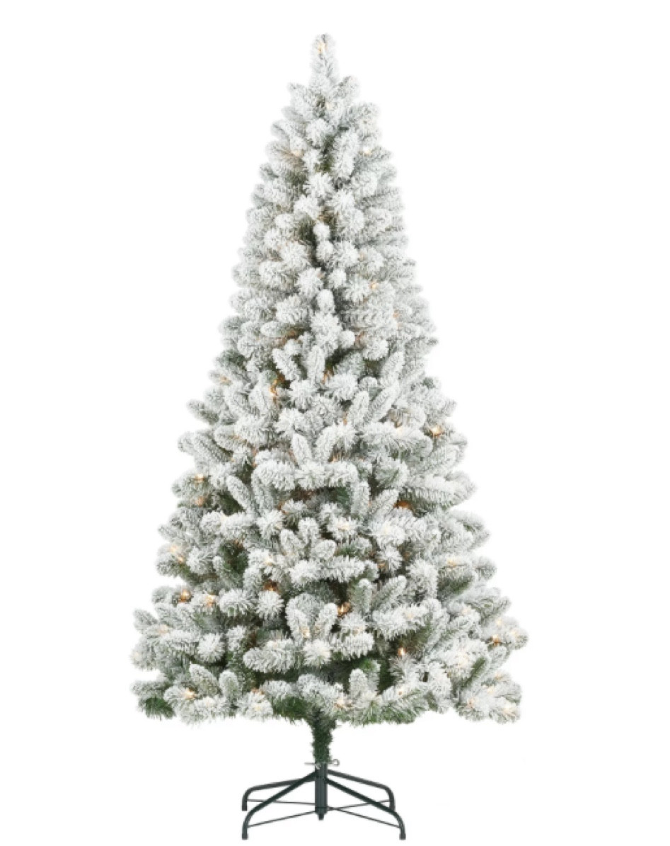 Flocked Christmas tree!! 