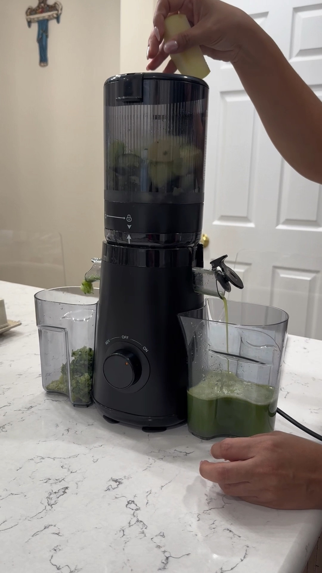 I absolutely love this! It’s powerful, quiet, and super easy to use. It juices everything from apples and carrots to leafy greens with no problem, and the pulp comes out really dry so you know it’s getting every drop. 
Pequeño y compacto. 

#LTKSaleAlert #LTKHome #LTKmomlife