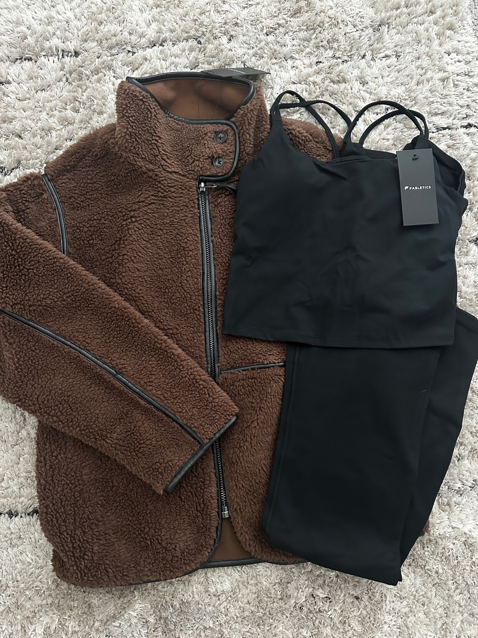 The PERFECT set for fall! As a postpartum mom I love that the leggings have a “Powerhold” waistband that sucks you in but is still comfy 👏🏻 Wearing a Small in the set and an XS in the jacket as it does run big! 

#LTKActive #LTKPetite #LTKFindsUnder50