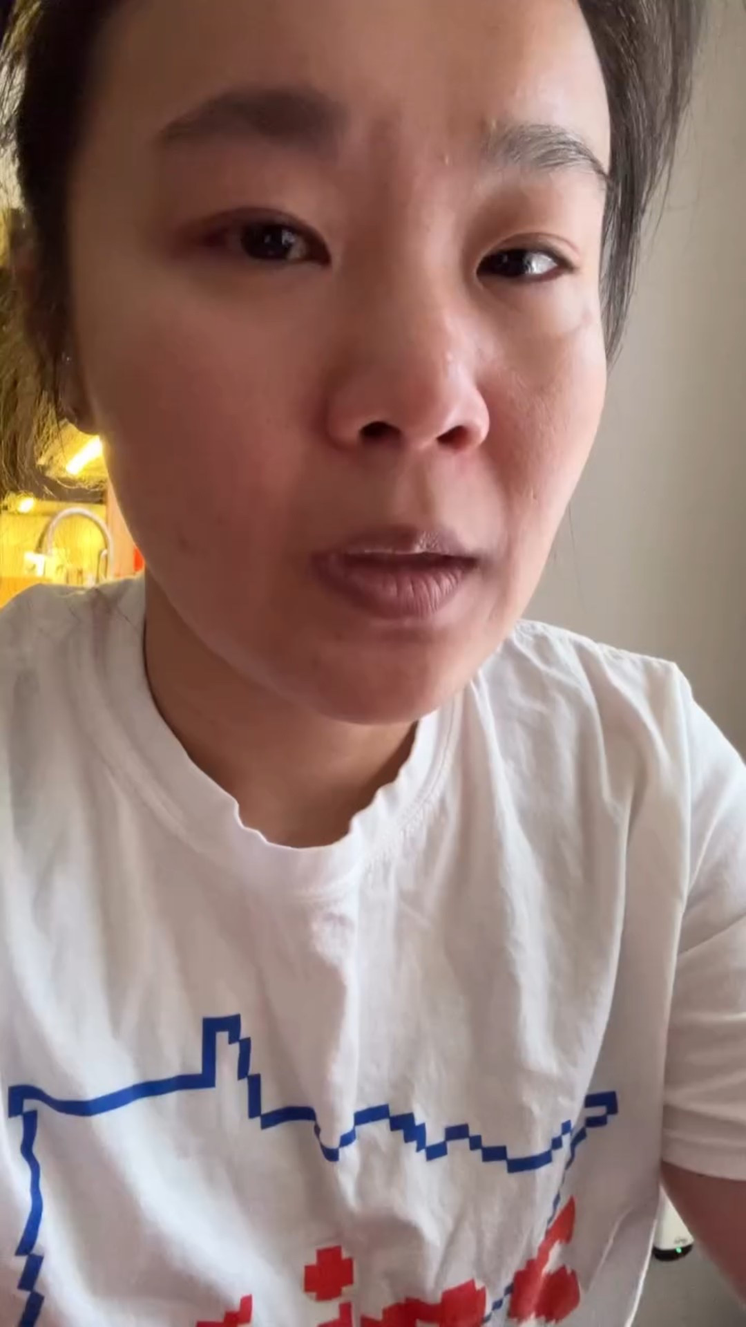 Vlogmas day 10. So many Minnesota errands. Vintage shopping, going to the library to pick up some end of year reads (gotta hit my reading goal of 2025). More beer, well I actually got a cream soda seltzer.
.
.
.
.
.
#errands #minnesota #thrifting #vintageshopping #library #tbr #librarybooks #librarylove #japaneseauthor #koreanauthor #hankang #japaneseliterature #koreanliterature #groceryshopping #costcohaul