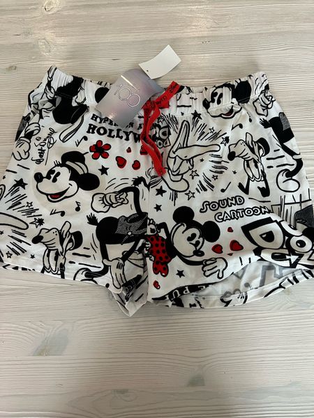 How cute are the women’s shorts from Walmart Canada #disney100 

#LTKGiftGuide #LTKtravel #LTKfamily