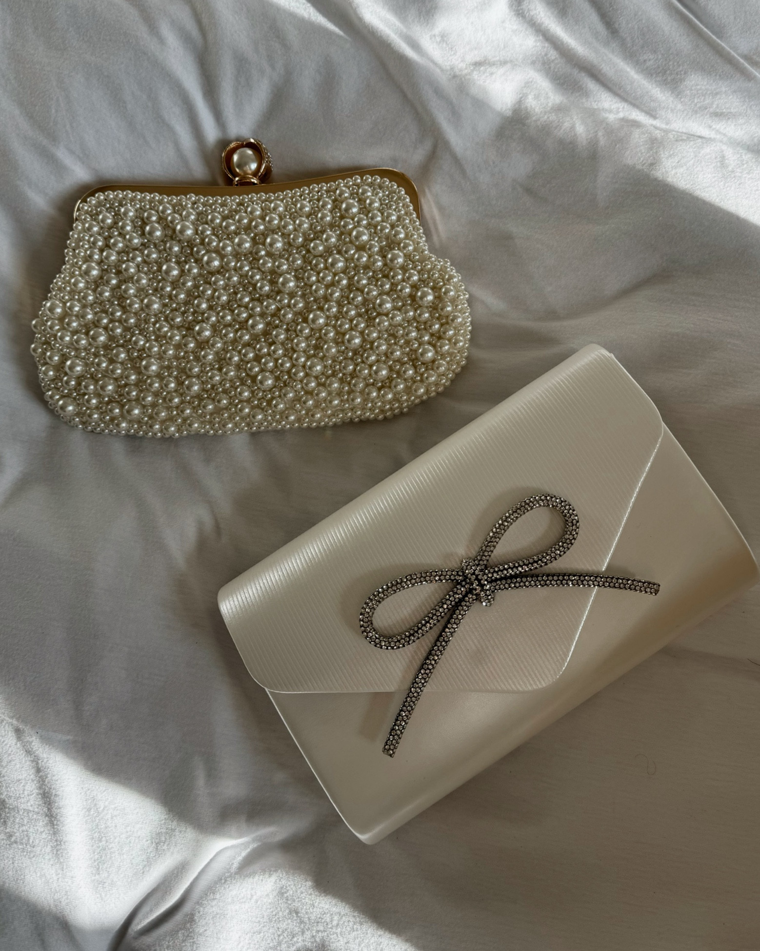 Pearl clutch and bow bridal clutch! So stunning and perfect bridal accessory ✨💫

#LTKWedding