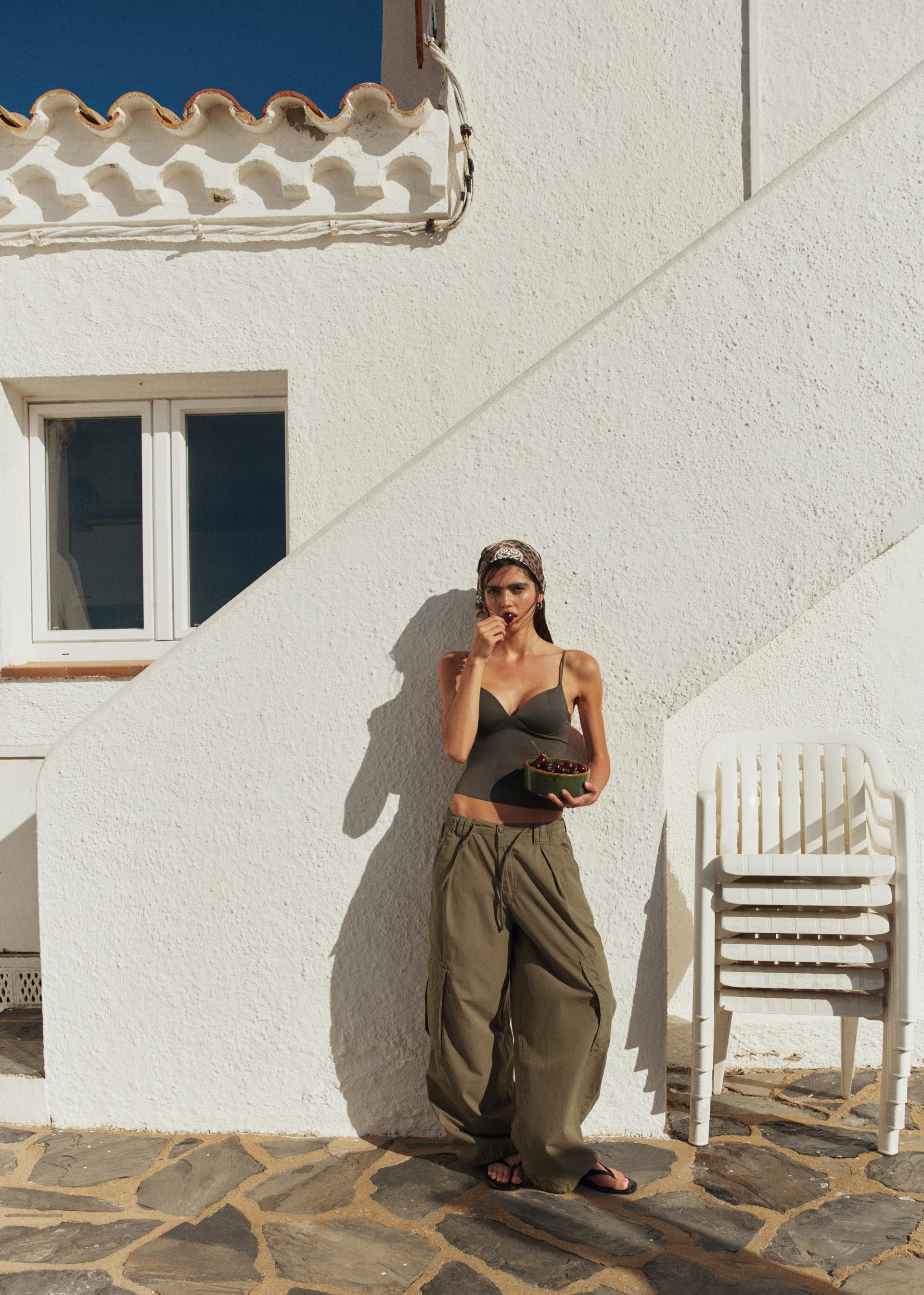 Poplin trousers with stoppers - Women's fashion | Stradivarius United Kingdom | Stradivarius (UK)