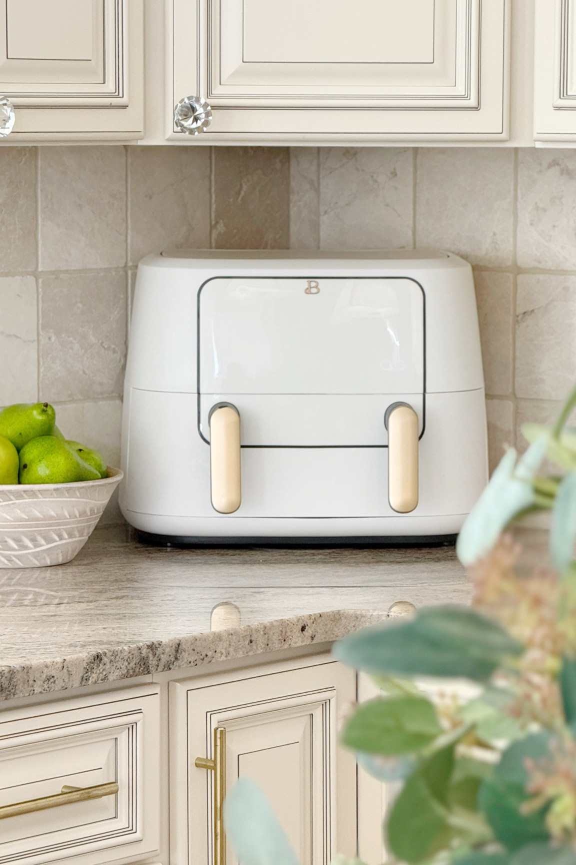 My budget friendly air fryer from @walmart is beyond functional and so aesthetically pleasing!! Love the dual functions of this! It can air fry, bake and or roast at the same time!! #walmartpartner #walmarthome #ltkit

Dual air fryer 
White and gold air fryer 
Kitchen essentials 
Holiday gift guide 
Walmart finds 
Home decor 


#LTKGiftGuide #LTKhome #LTKHolidaySale