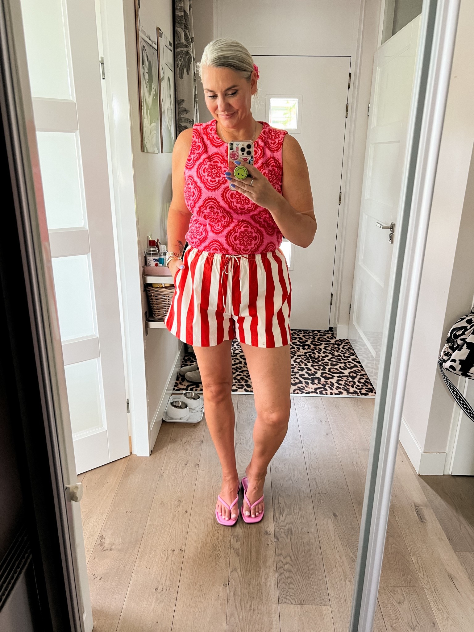 Ootd - Friday. Pink and red towel fabric Boden top (L), red and white striped shorts (L but could have sized down). Pink faux leather flip flops from Primark (old). 



#LTKnederlands #LTKeurope #LTKsummer