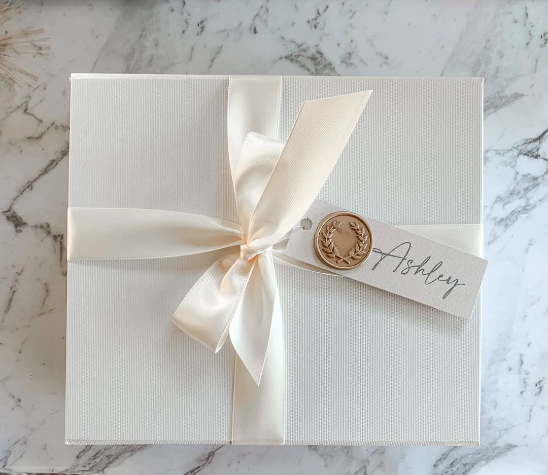 PERSONALISED Bridesmaid Proposal Gift Box Custom Gift Box - Etsy | Etsy (US)