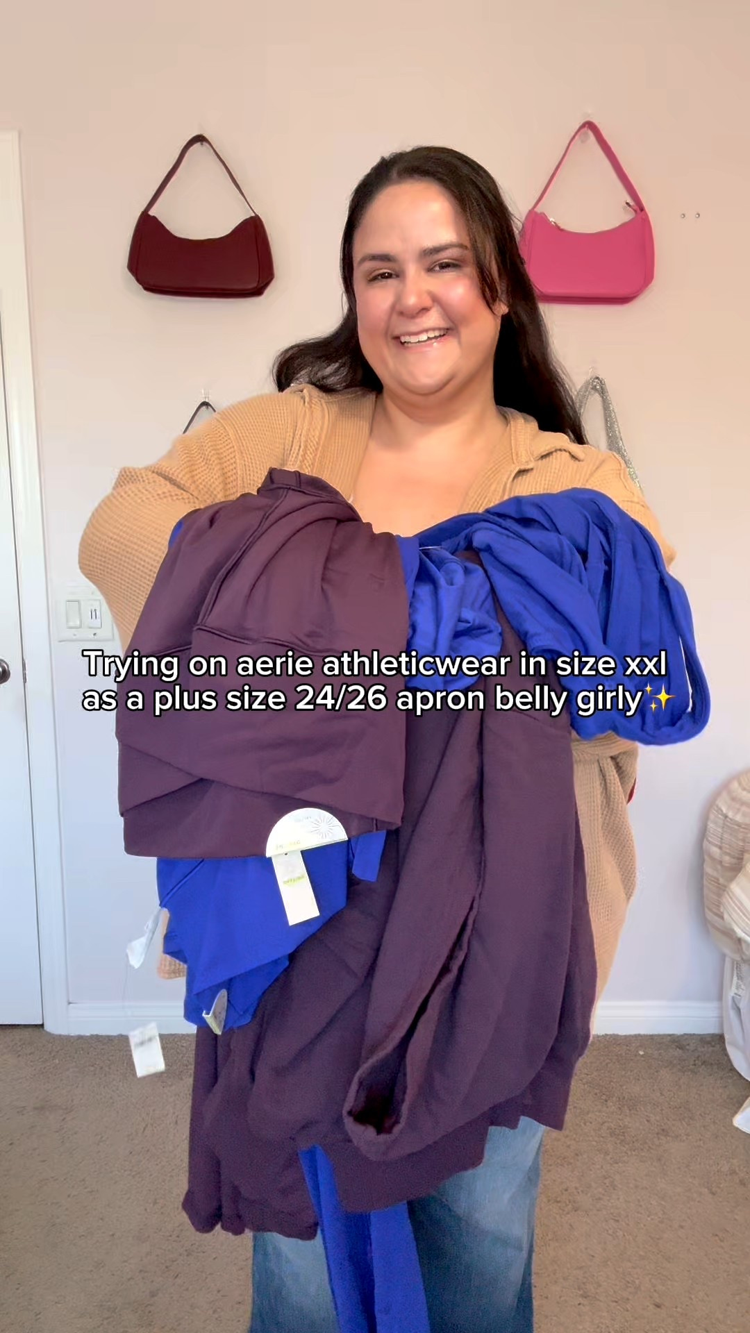 Wearing size xxl in aerie activewear as a plus size 24/26

#LTKCyberWeek #LTKPlusSize #LTKActive