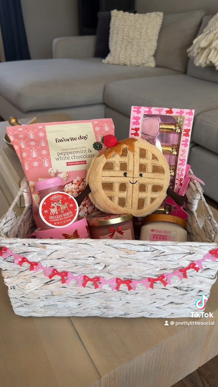 Make a burr basket this season 🎀❤️✨

#LTKKids #LTKHoliday #LTKFamily