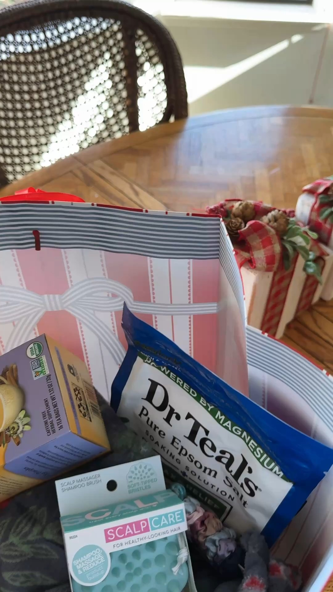 White Elephant but make it self-care 🤍
Scalp massager, epsom salt soak, cozy blanket, face mask basically a nervous system reset in a bag. Linking everything I added ✨




#LTKHoliday #LTKdayinmylife #LTKGiftGuide