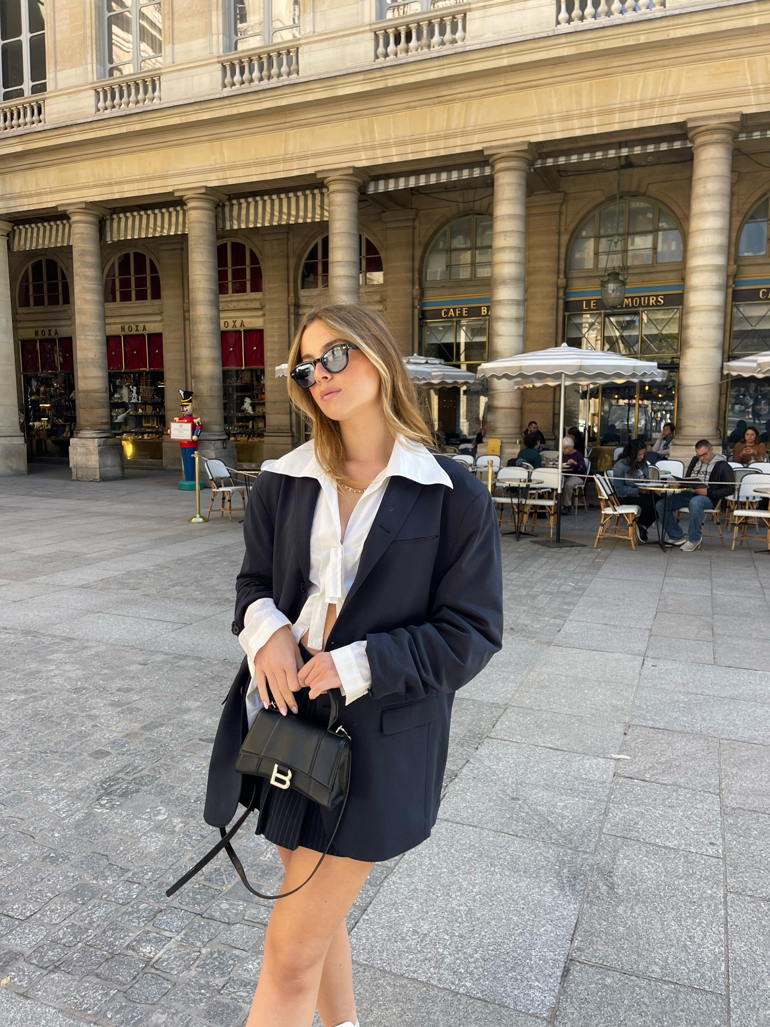 Blazer look I wore in Paris 🖤

#LTKfit #LTKsalealert #LTKtravel
