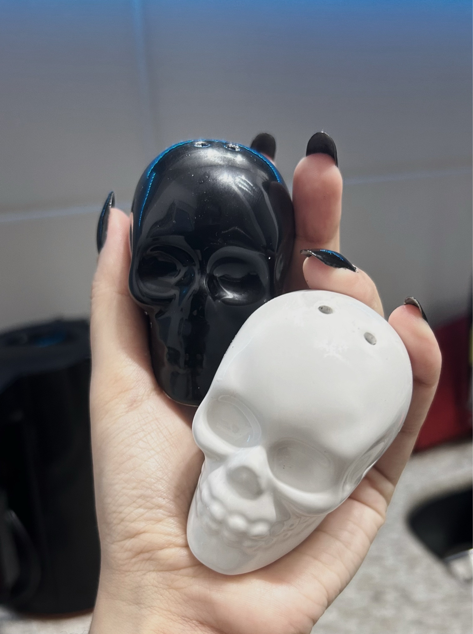 Saleiro e pimenteiro Dark! Para deixar a sua cozinha cheia de personalidade 

#LTKhome #LTKbrasil