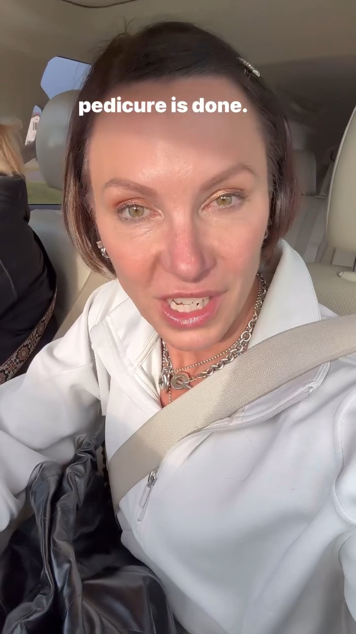 The perfect half zip pullover to transition from summer to fall outfits. Lululemon half zip pull over- size xs/s 

#LTKStyleTip #LTKBacktoSchool #LTKSeasonal