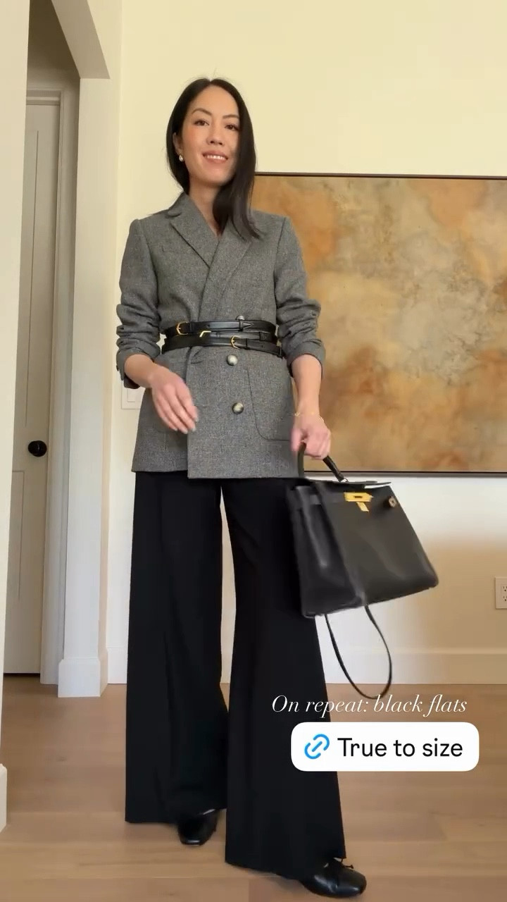 Black flats: effortless and classic. Shop now!

#classicstyle
#workoutfit
#officeoutfit
#businessoutfit
#businesscasual

#LTKWorkwear #LTKSeasonal #LTKootd