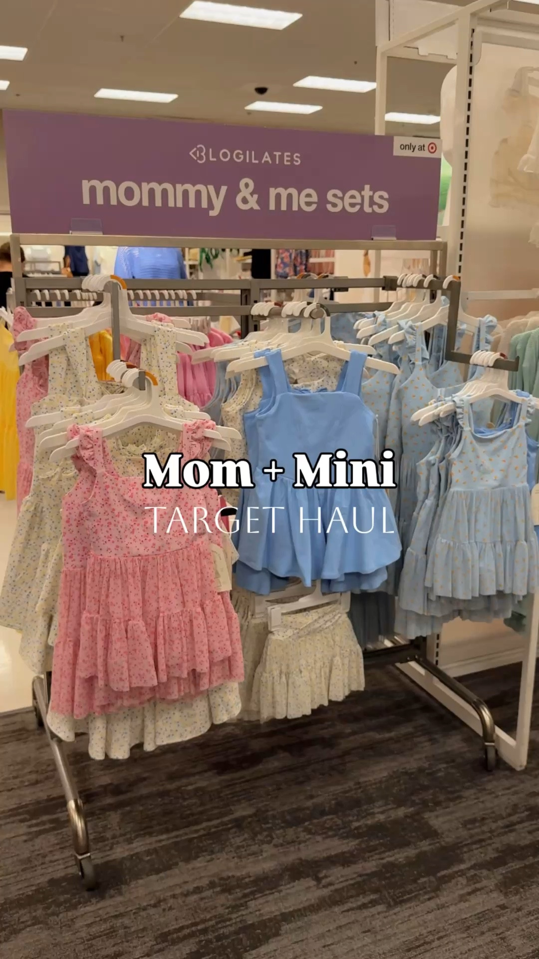 How cute are these mommy and mini outfits? 
I’m 5’2 wearing XS in all and my daughter is wearing the size S in all. Fits true to size


Target haul
Blogilates
Kids spring outfits
Cute activewear 



#LTKmomlife #LTKfitnessgoals #LTKPetite