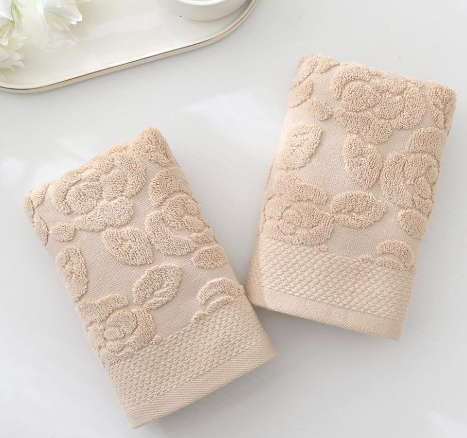 Luxury hand towel 