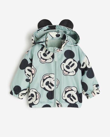 Mickey & Minnie jacket on SALE 🤍🤍

Disney outfit, Disney toddler, Disney kid, Disney world, Disney land 

#LTKtravel #LTKbaby #LTKkids