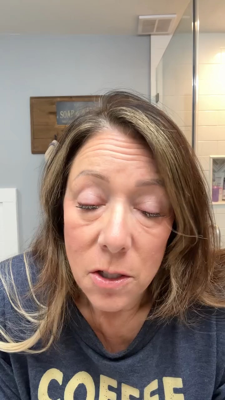 Beauty of Joseon under eye patches… I swear these wake my face up in 10 minutes. Cooling, de-puffing, and perfect before makeup. Obsessed. of Joseon US #b#beautyofjoseonu#undereyepatchesk#kbeautyfindss#skincareroutines