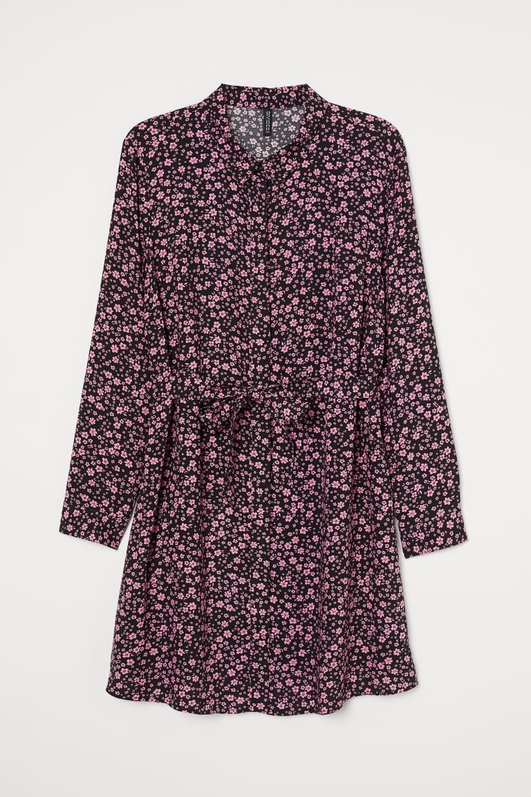 Short dress in woven viscose fabric with a matching tie belt. Collar, concealed buttons at front,... | H&M (US)