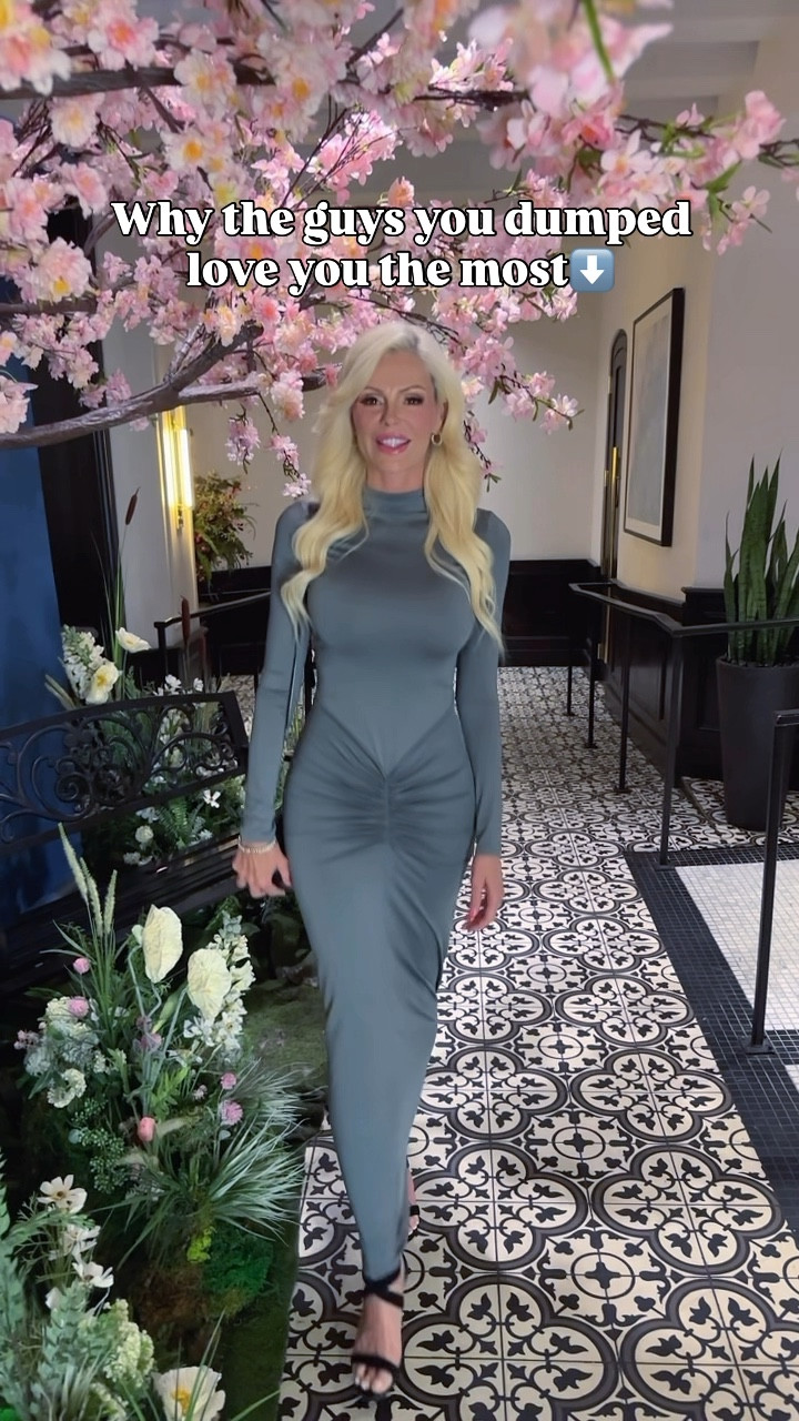 This maxi bodycon turtle neck is great for cooler weather. I am wearing fleece leggings under this because it was snowing on one was the wiser. I’m wearing a small. Comes in several colors. I also have it in green  

#LTKParties #LTKStyleTip #LTKSeasonal