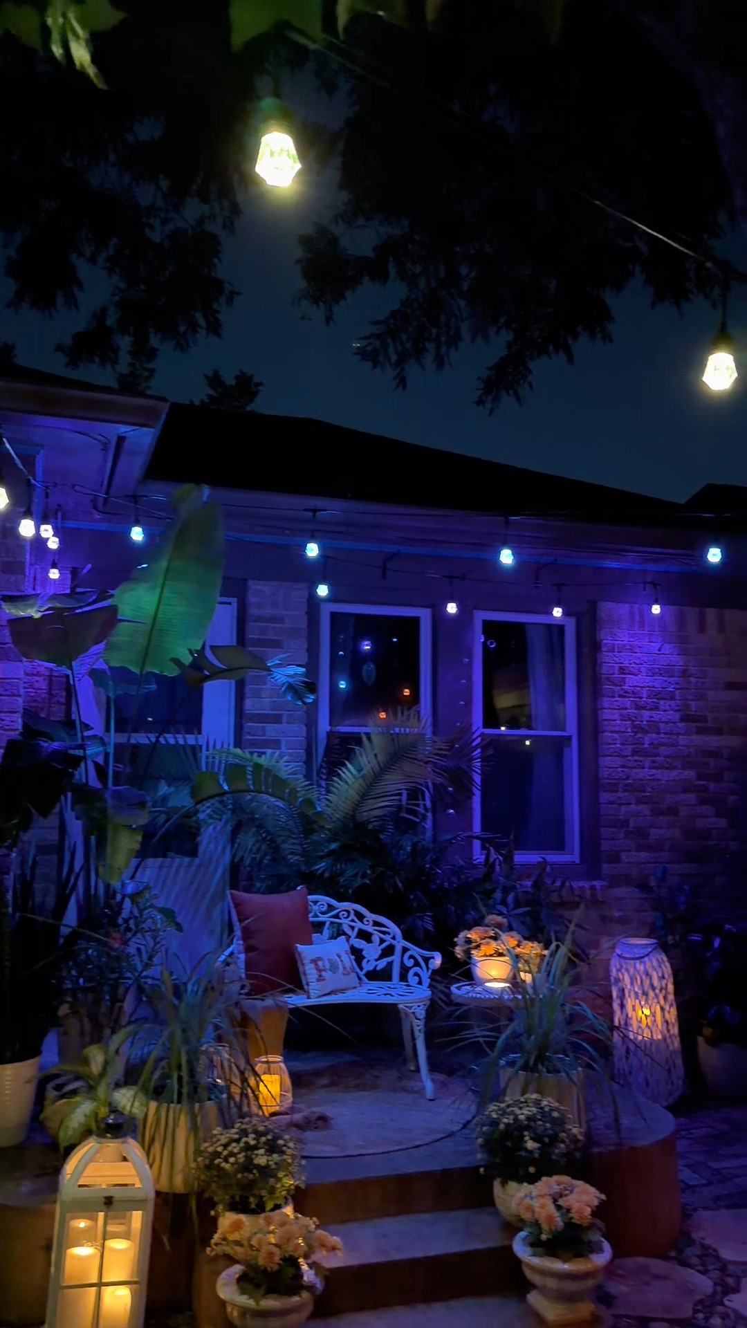 These lights honestly make me so happy! 😃🥰
I love how I can use them in any season — no need to take them down, I just change the colors right from my phone. 😉
You can get them on Amazon: https://amzn.to/4htgvRw


#LTKHome #LTKSeasonal