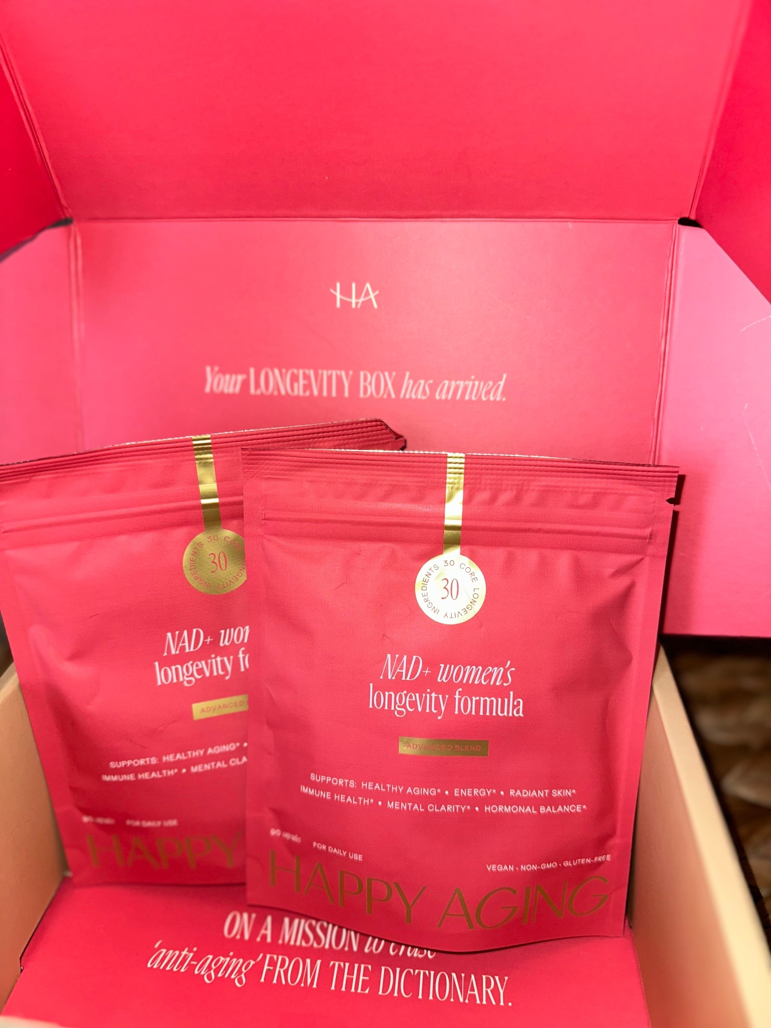 Glowing skin, starts from the inside! I’ve linked all my fav finds from Happy Aging. Don’t miss out on their holiday sale!

#LTKfitnessgoals #LTKselfcare #LTKHoliday