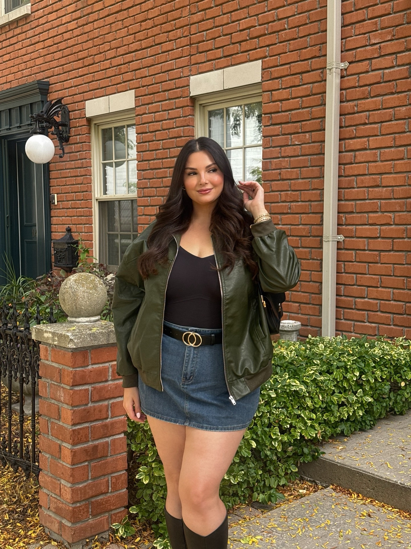 pumpkin spice 🧡🍂👢 

#fallfashion #falloutfitinspo #falloutfit #fallstyle #autumnstyle #plussizeclothes #curvystyle #size16 #plussizefashion #torontofashion #torontobeauty #toronto #torontoblogger