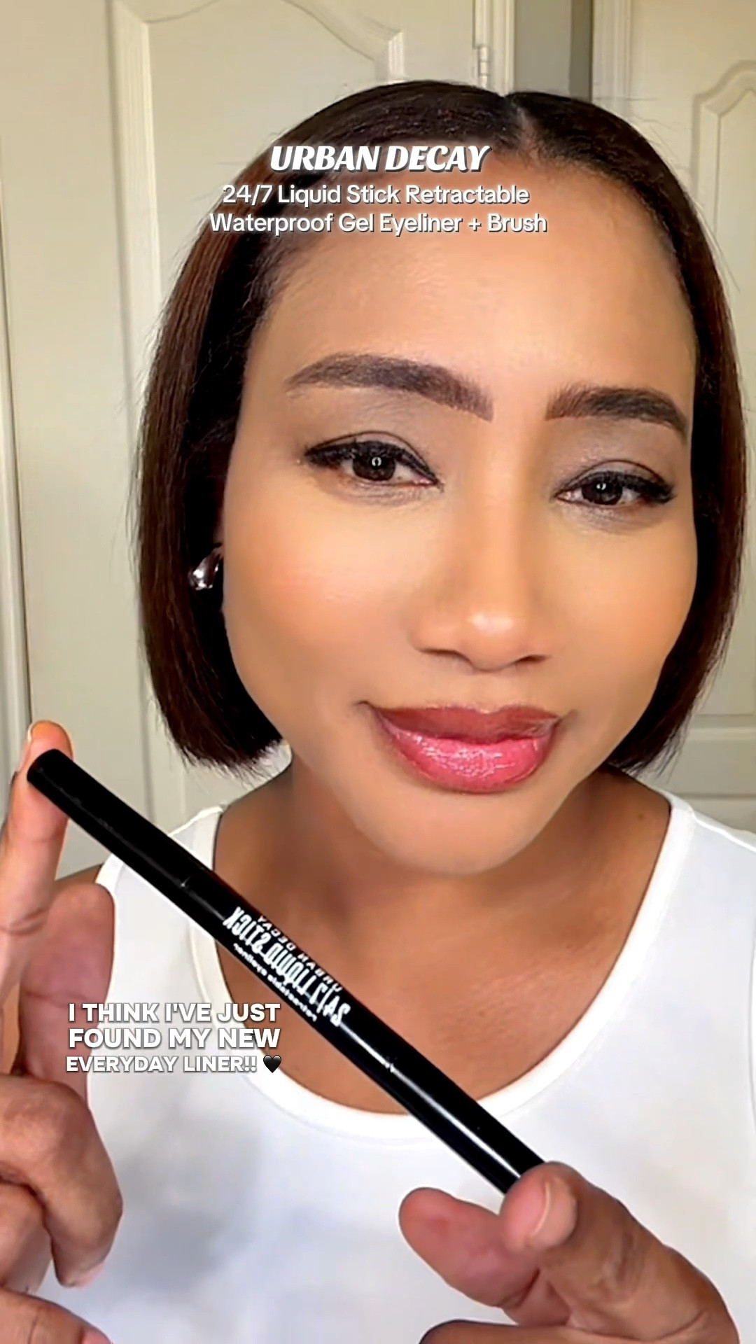 The pigment on this Urban Decay 24/7 Liquid Stick Retractable Waterproof Gel Eyeliner + Brush in Melted Onyx is next level and it glides like butter.
Like...no smudges and 24 hour wear!!
If you want to try it too, click the little shopping cart in the corner
@urban decay

#retractableeyeliner
#eyelinertutorial
#eyelinerhack
#smoothliner
#longlastingeyeliner
#smudgeproofeyeliner
#makeuphacks
#beautytok
#makeuptips

#urbandecay
#urbandecayeyeliner
#urbandecay247
#urbandecaymakeup

#LTKBeauty #LTKgrwm #LTKmorningroutine