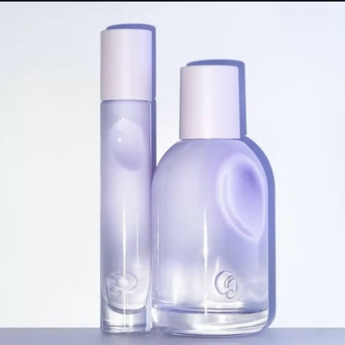 SOTD: If “your skin but better” had a spring version, it would be Glossier You Fleur 🌸 Soft osmanthus and ylang-ylang give it that fresh floral lift, while ambrette musk keeps it warm and familiar all day. It’s subtle, pretty, and perfect for everyday wear—linking it here because this one’s a no-brainer ✨ 

 #LTKootd #LTKselfcare #LTKBeauty