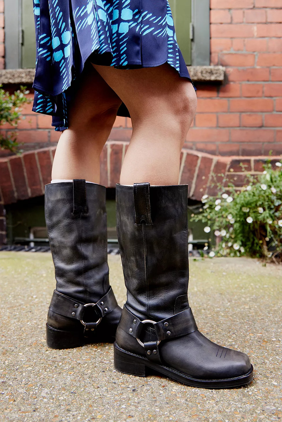 UO Black Leather Motocross Harness Boots | Urban Outfitters (EU)