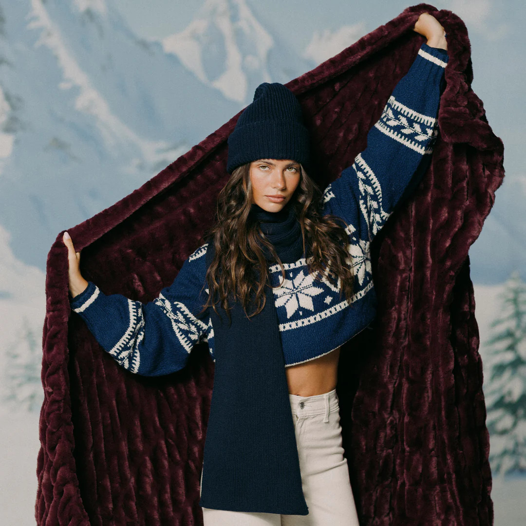 Burgundy | Lola Blankets