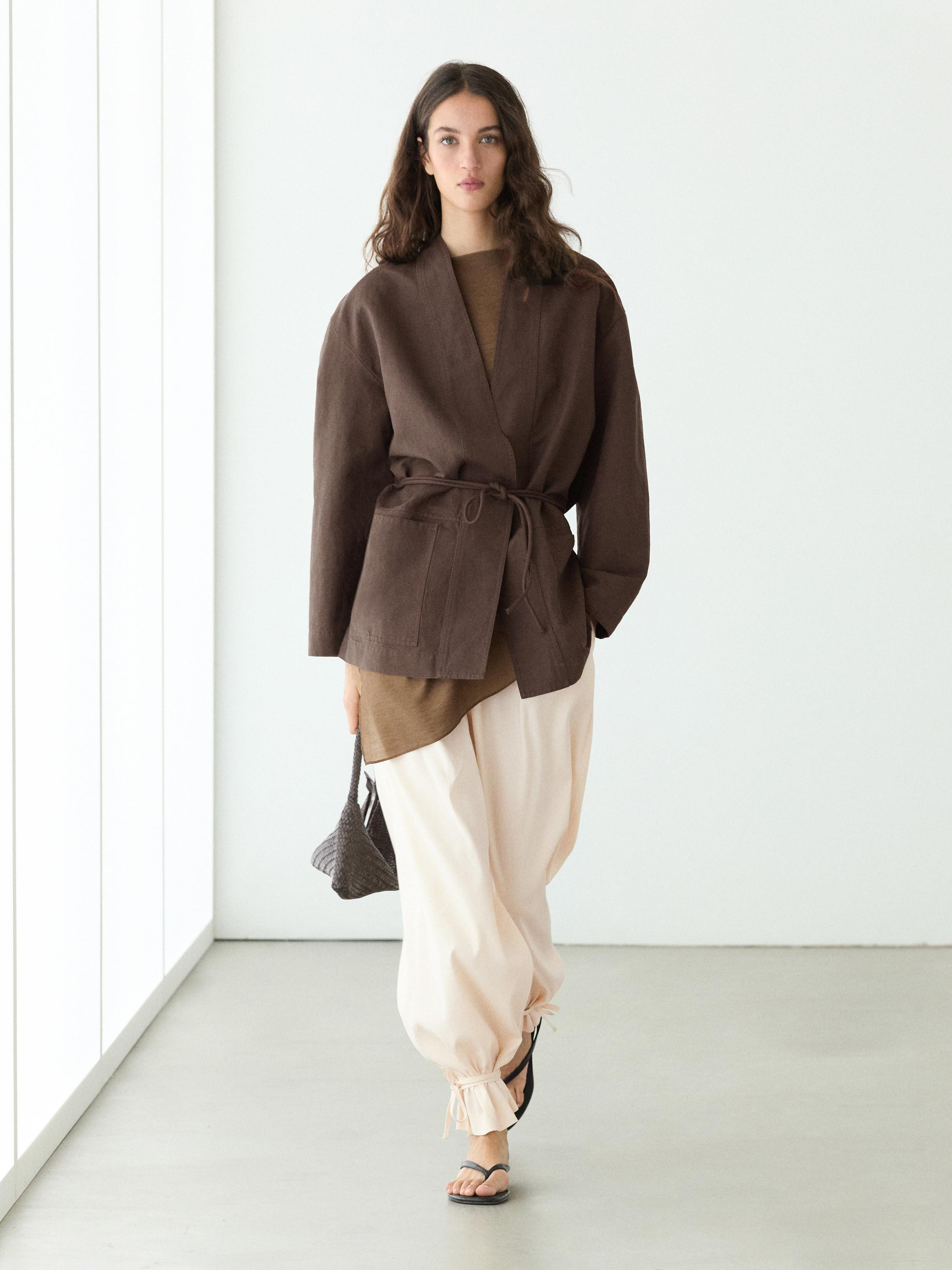 Kimono-Jacke mit Leinen und Schleife | Massimo Dutti DE