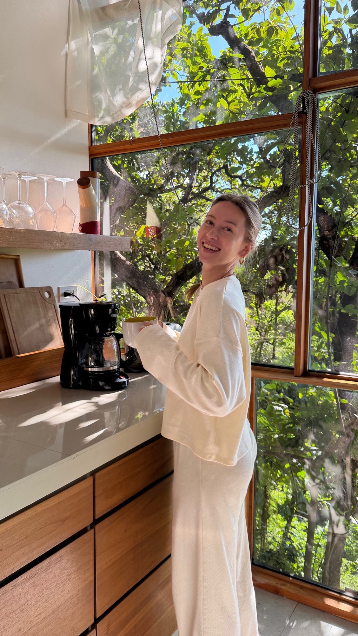 11/12/25 The coziest morning loungewear set from sonderhuas— I wore it nonstop while on vacation because it’s that comfortable. The perfect lightweight yet cozy set for slow mornings, coffee runs, or lounging at home 🕯️✨

#LTKmorningroutine #LTKootd #LTKTravel