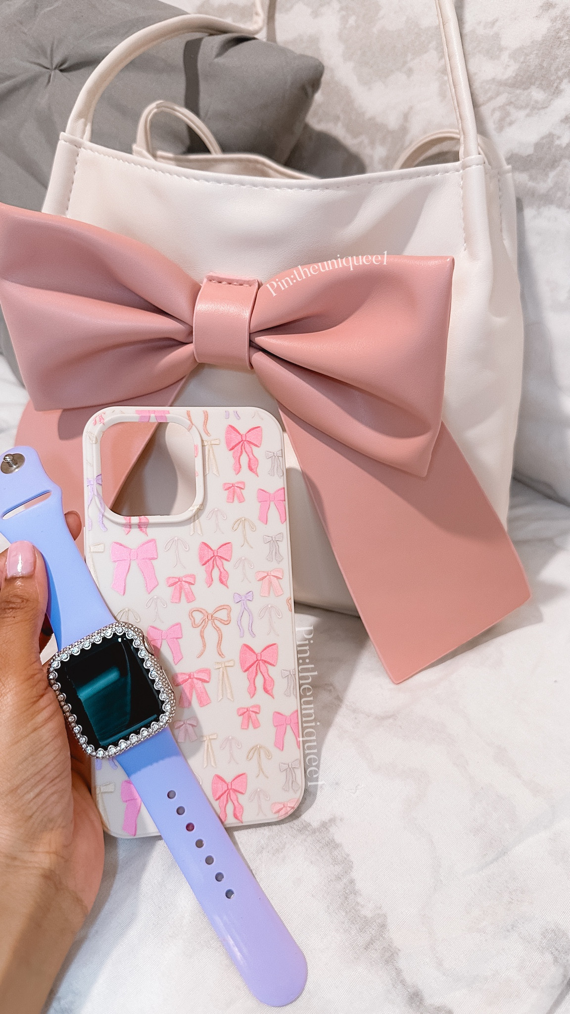 Purse of the week🎀🤍

#LTKStyleTip #LTKHoliday #LTKItBag