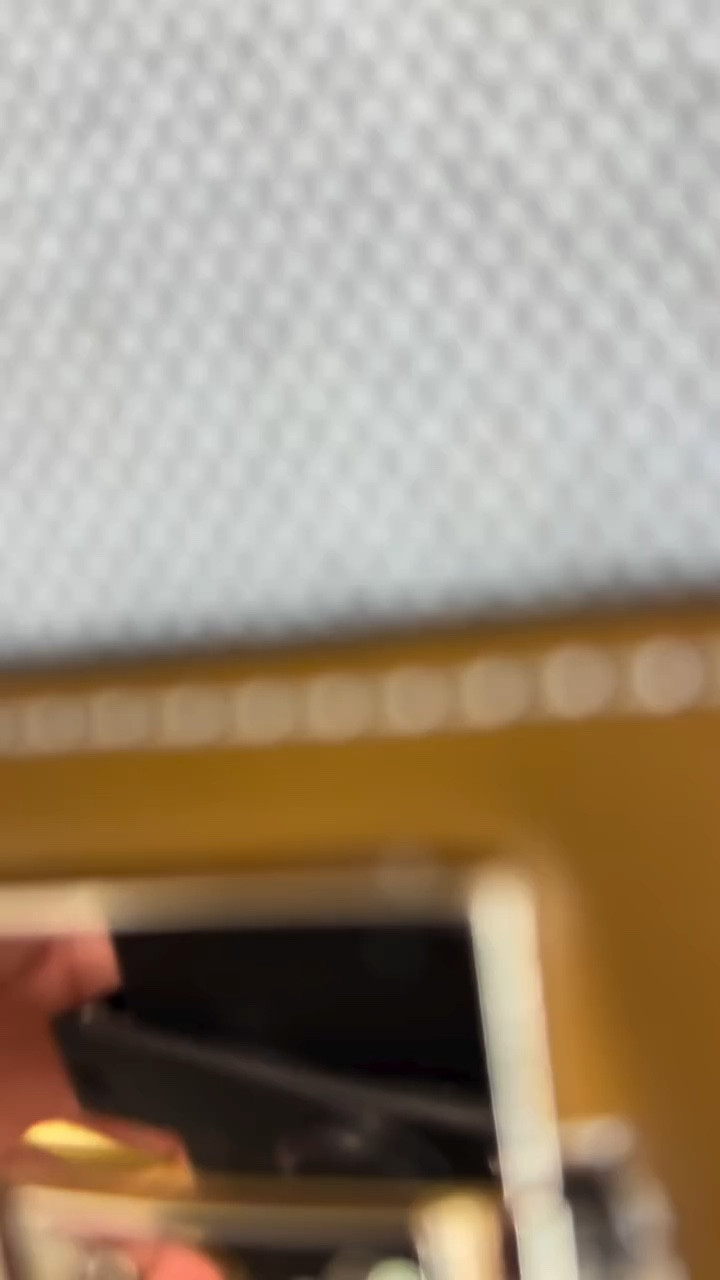 Macacão feminino longo confeccionado em sarja mais sustentável, na cor verde, decote transpassado com lapela, sem manga e detalhe de fivela na cintura.

* ��Macacão feminino
* ��Modelo longo
* ��Decote transpassado
* Com lapela 
* Sem manga
* Detalhe fivela na cintura 
* ��Material mais sustentável
* ��Tecido: Sarja
* Usei tam. G