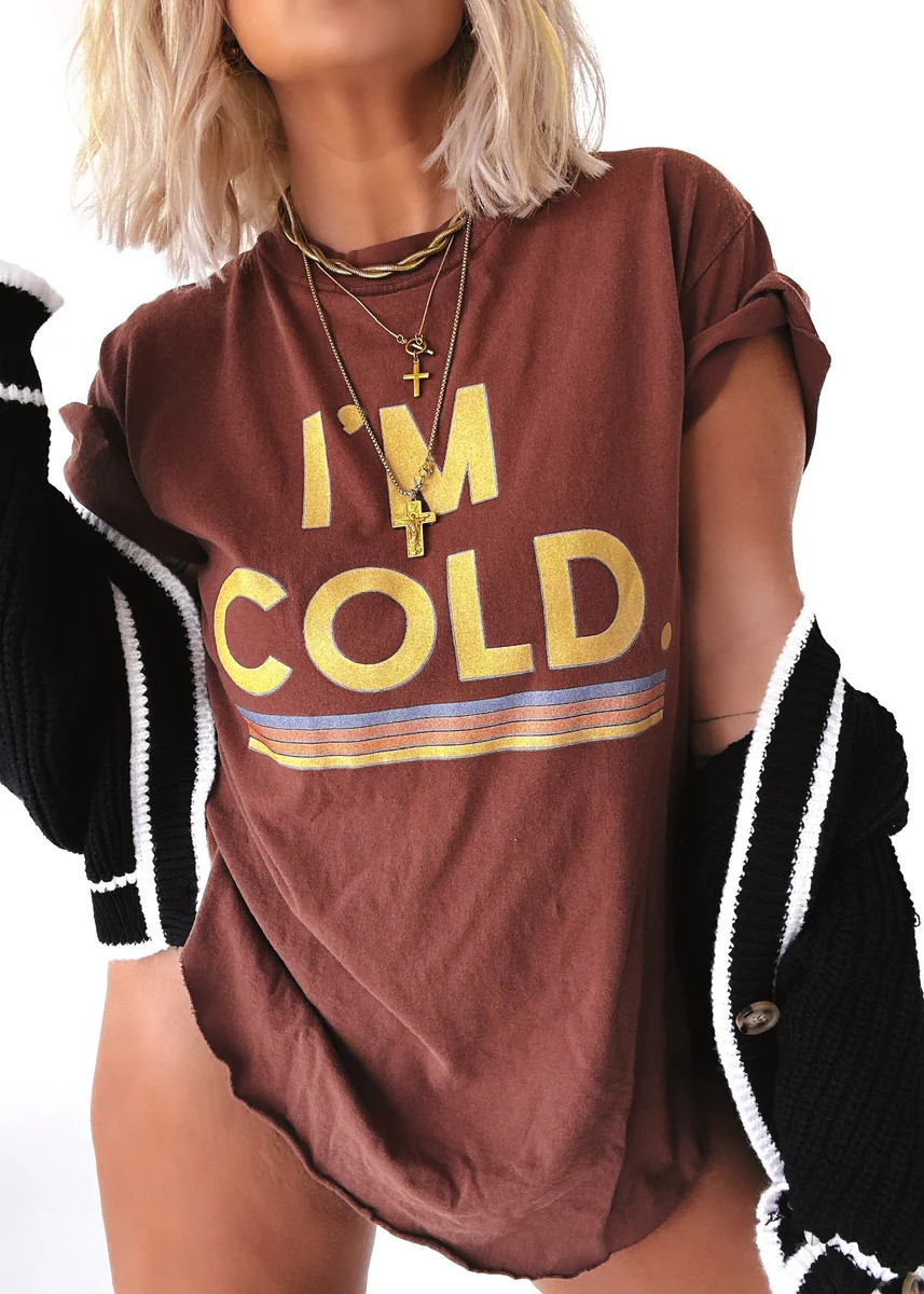 I'M COLD SIDE SLIT TEE | Pebby Forevee