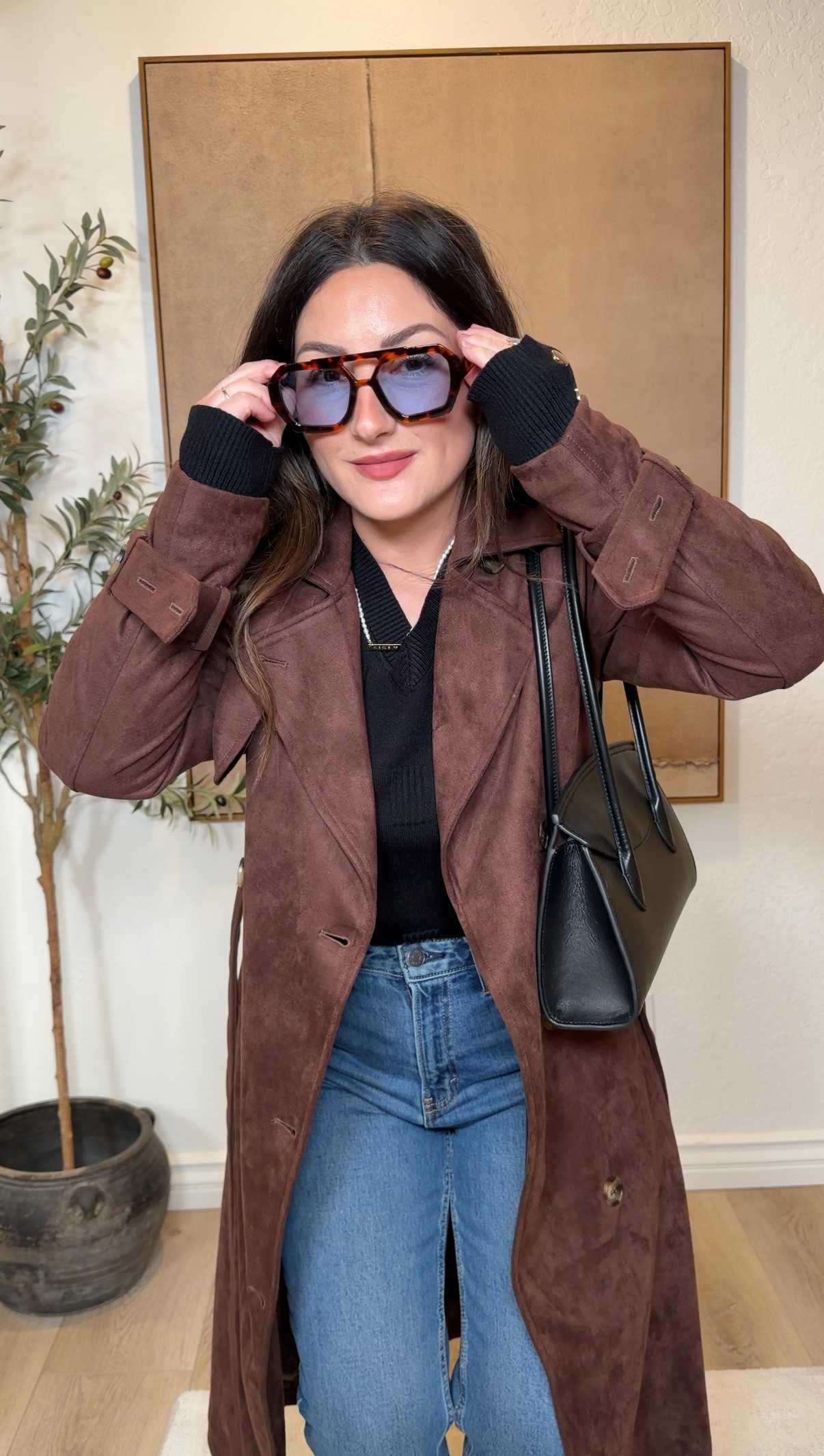 Suede coat size small
Sweater size small 
Jeans size 6 in low stretch crop 

5'0" 140lbs 

#LTKFindsUnder50 #LTKootd #LTKPetite