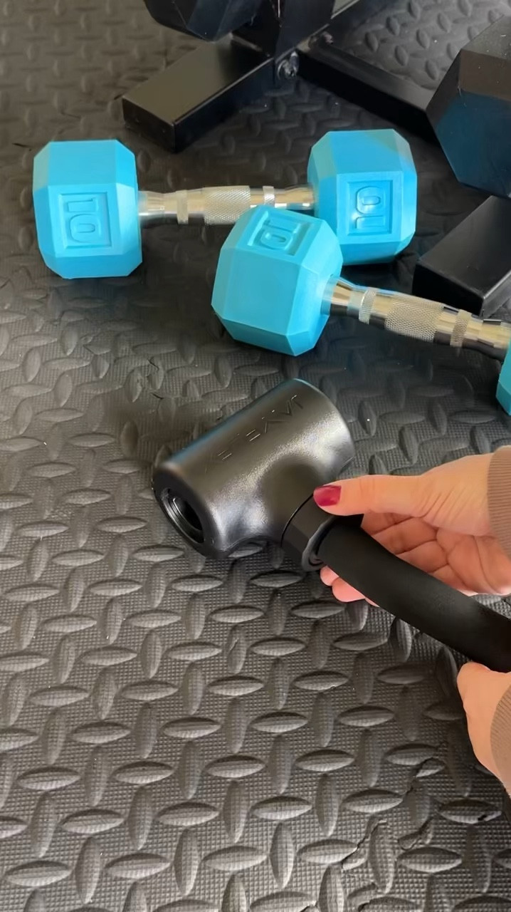 
Working out at home is the best but don’t you hate that all the gear can take up so much space. This is so genius and converts your dumbbells into a barbell so you can do curls, deadlifts, and so much more. 

I love how easy it is to customize the weight for different exercises and the padding at the handle is the perfect touch.

Or you can shop by clicking the link in our profile and then tapping “shop our instagram feed”

#LTKHome #LTKActive #LTKFitness