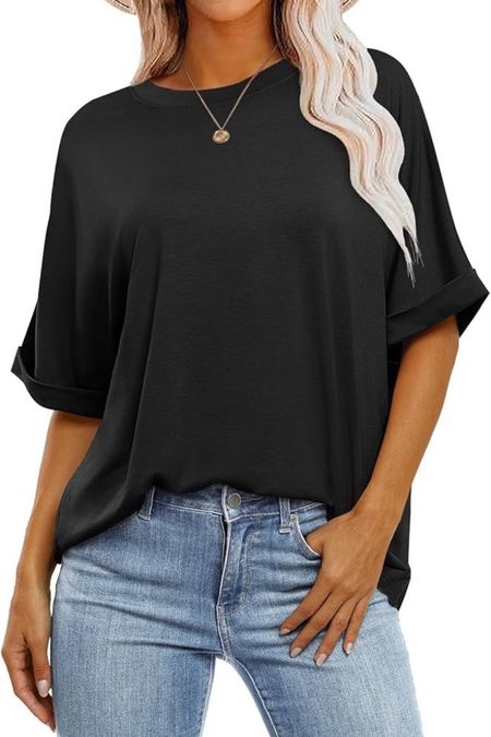 Here’s a great sale alert, this top is $14.99! It comes in a wide variety of colors and sizes. 

#LTKSaleAlert