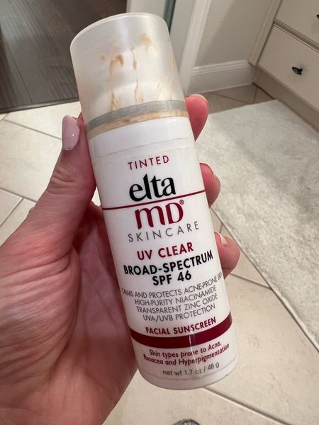 The best tinted sunscreen! Works great by itself and under makeup. Just feels like moisturizer. No smell.

I’m linking it on Amazon for ease, b it also from SkinStore which has a free gift if you spend $65 on EltaMD products.