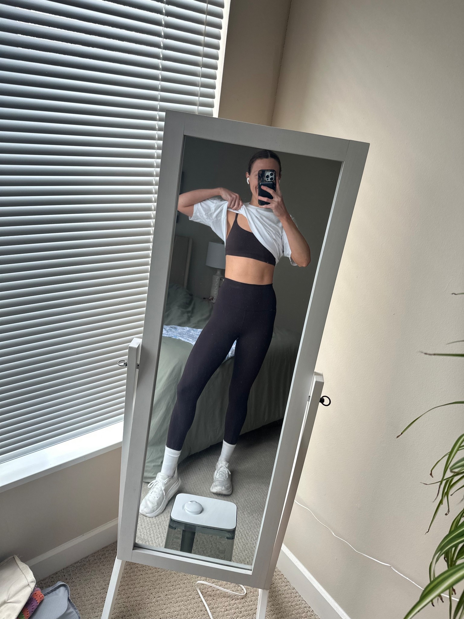 There’s nothing a spray tan can’t fix!

#LTKgrwm #LTKootd #LTKdayinmylife