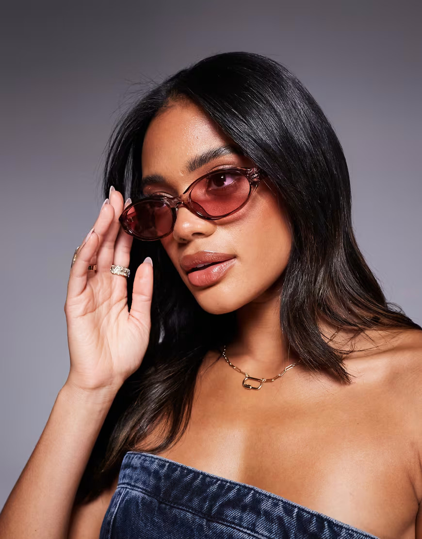 Quay Aura Points slim oval sunglasses in clear pink | ASOS (Global)